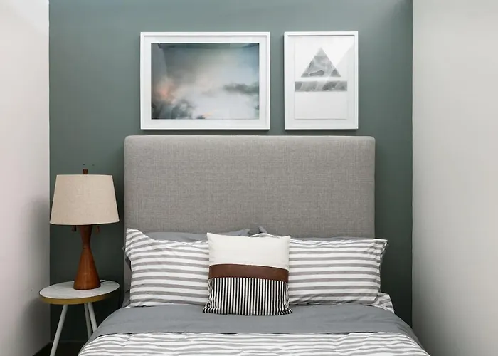 Сasa de vacaciones Downtown Mich Ave - 6 Penthouses, Sleep 25