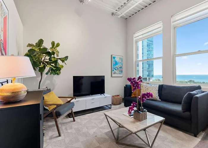 Сasa de vacaciones Downtown Mich Ave - 6 Penthouses, Sleep 25 *